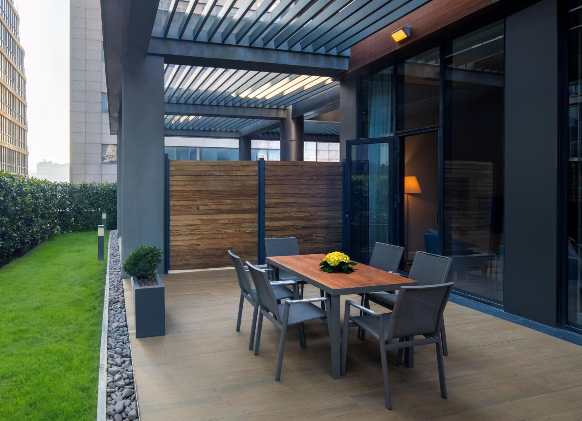Готель Movenpick Living Istanbul West Екстер'єр фото