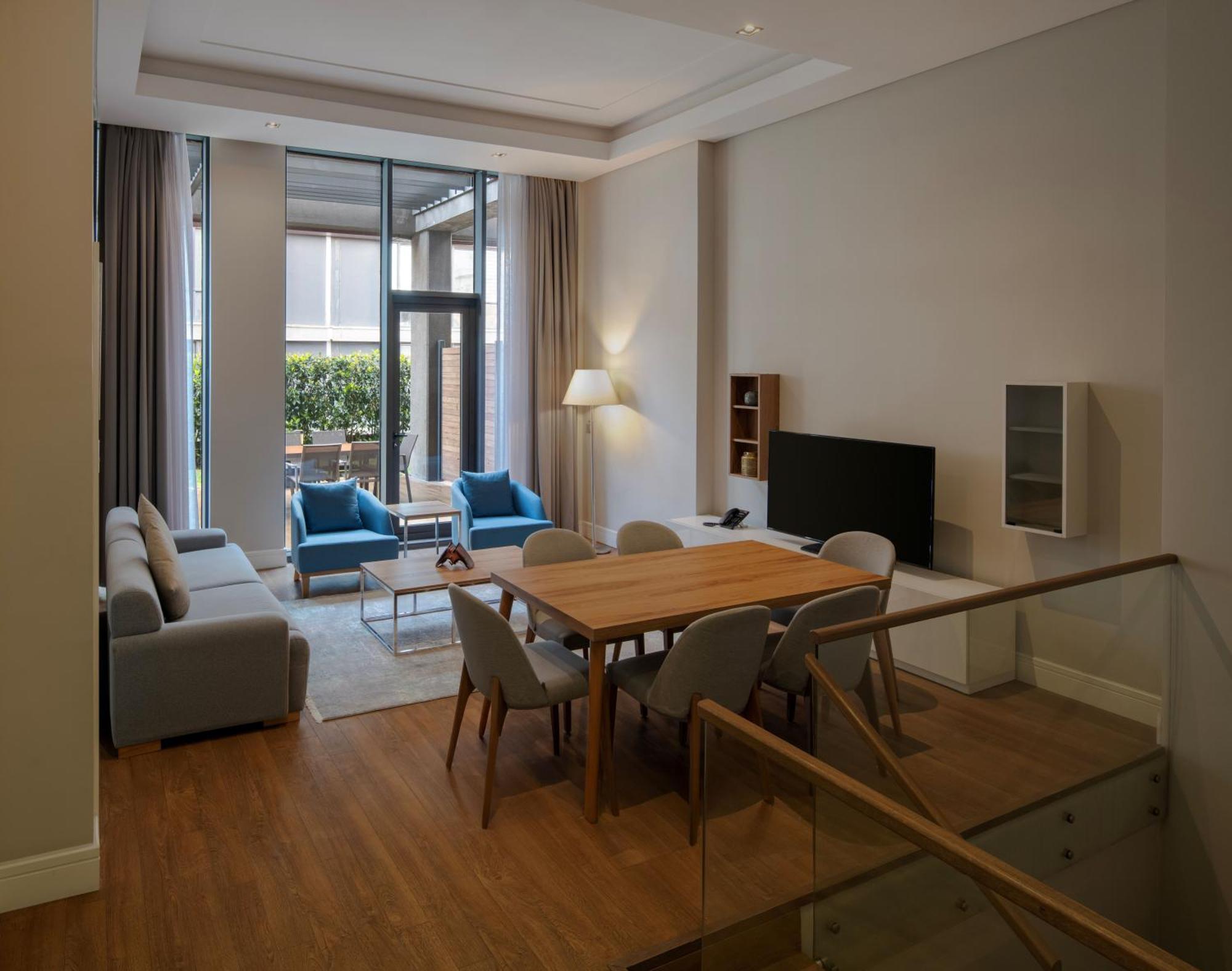 Готель Movenpick Living Istanbul West Екстер'єр фото