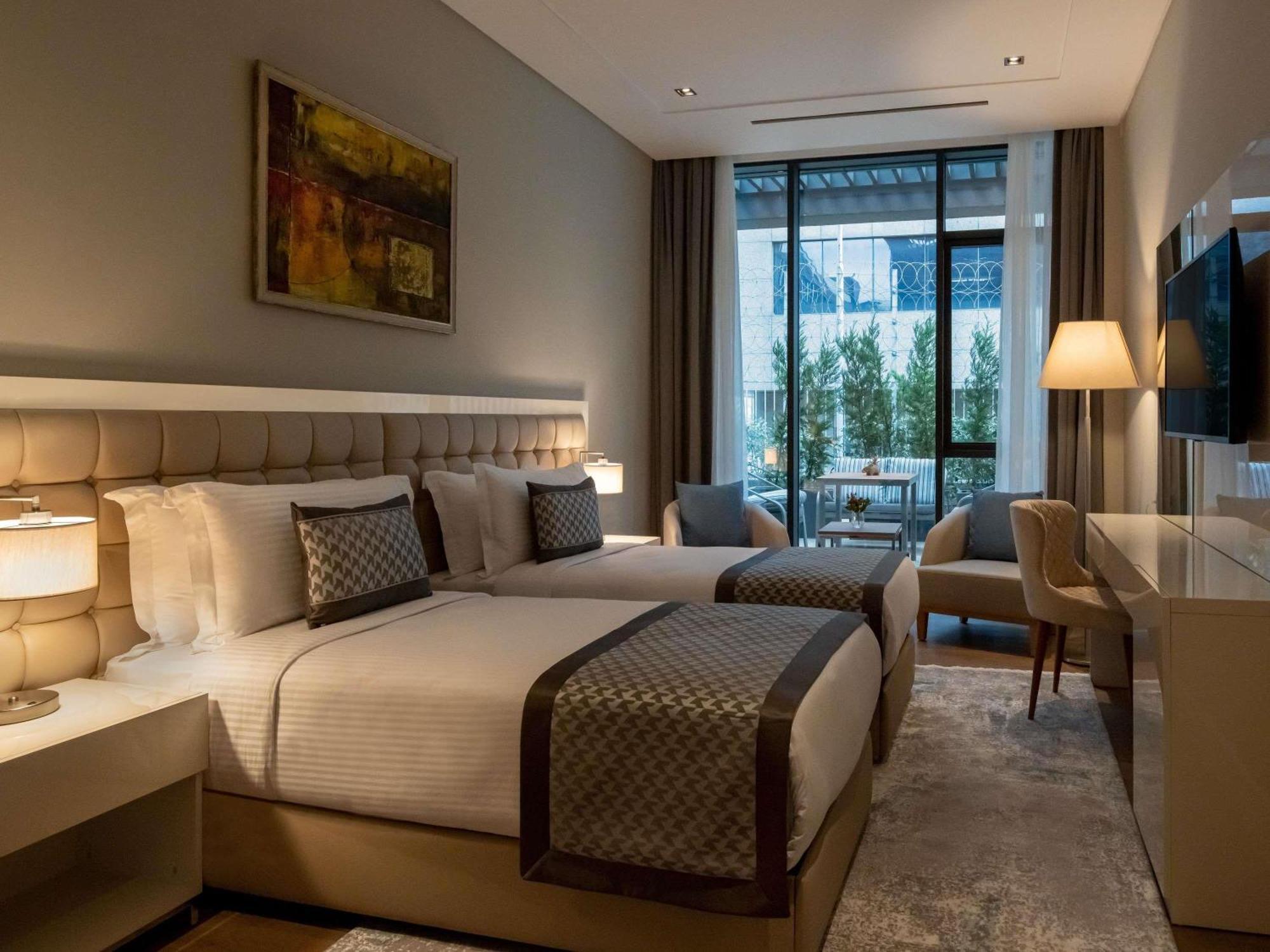 Готель Movenpick Living Istanbul West Екстер'єр фото