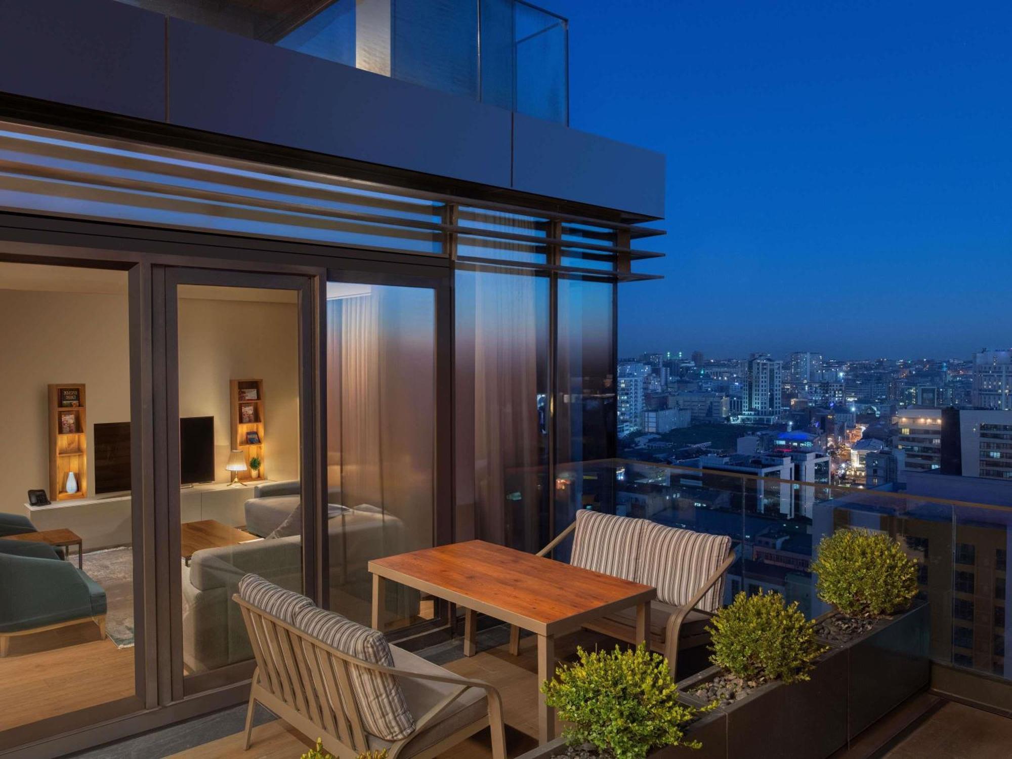 Готель Movenpick Living Istanbul West Екстер'єр фото