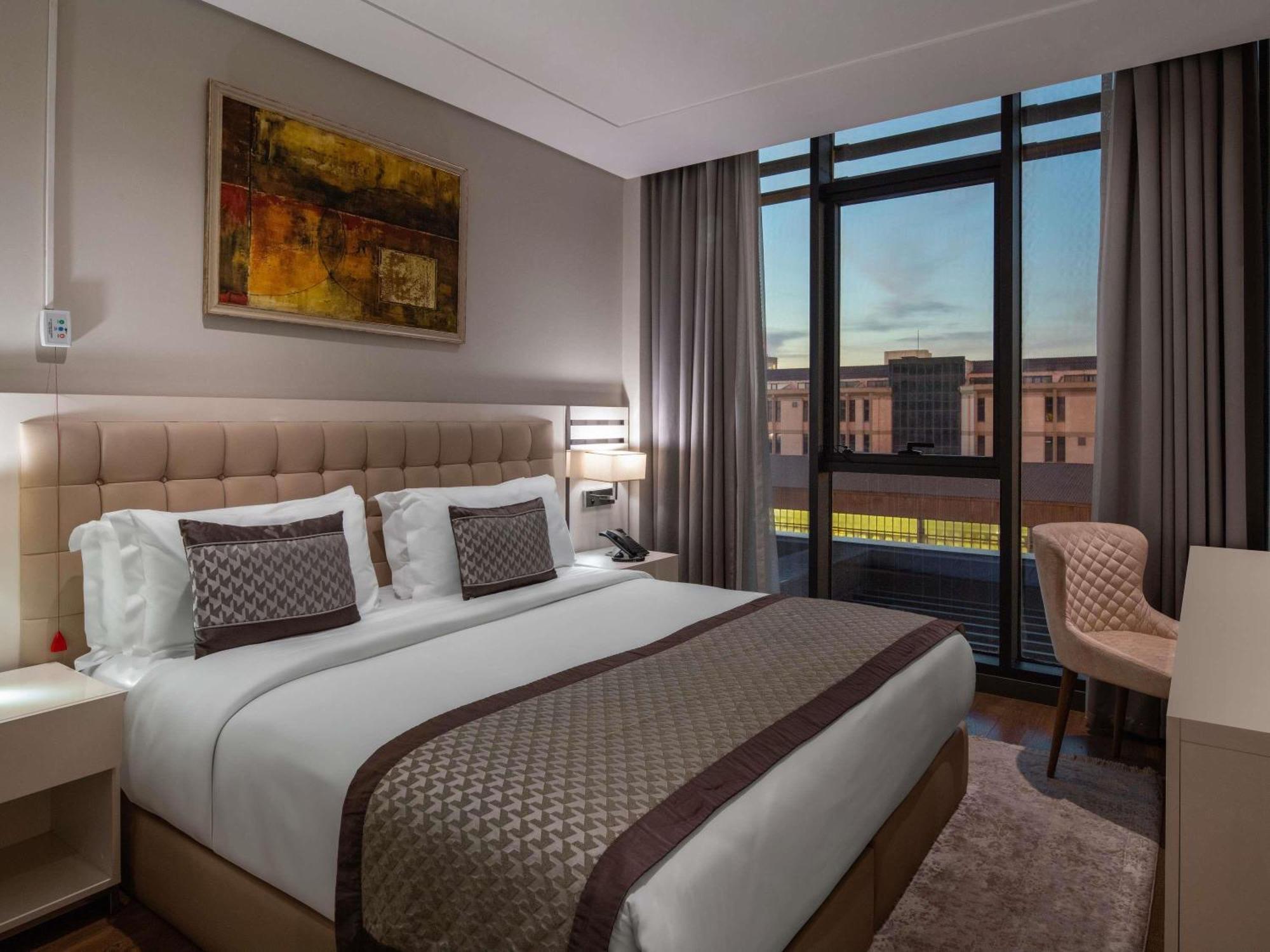 Готель Movenpick Living Istanbul West Екстер'єр фото