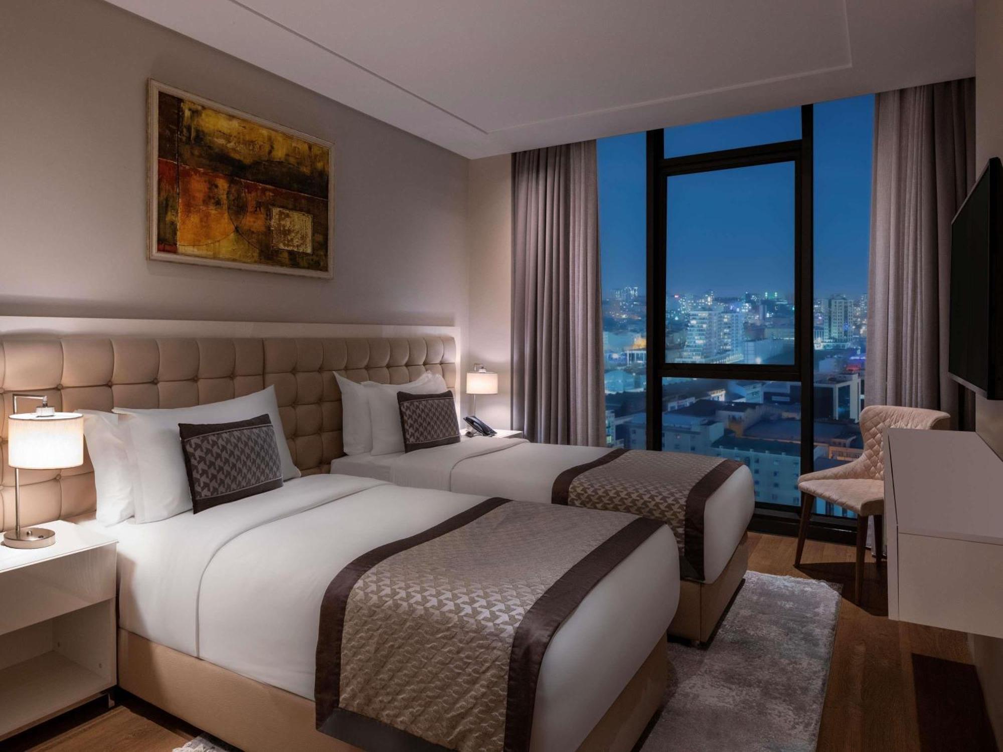 Готель Movenpick Living Istanbul West Екстер'єр фото