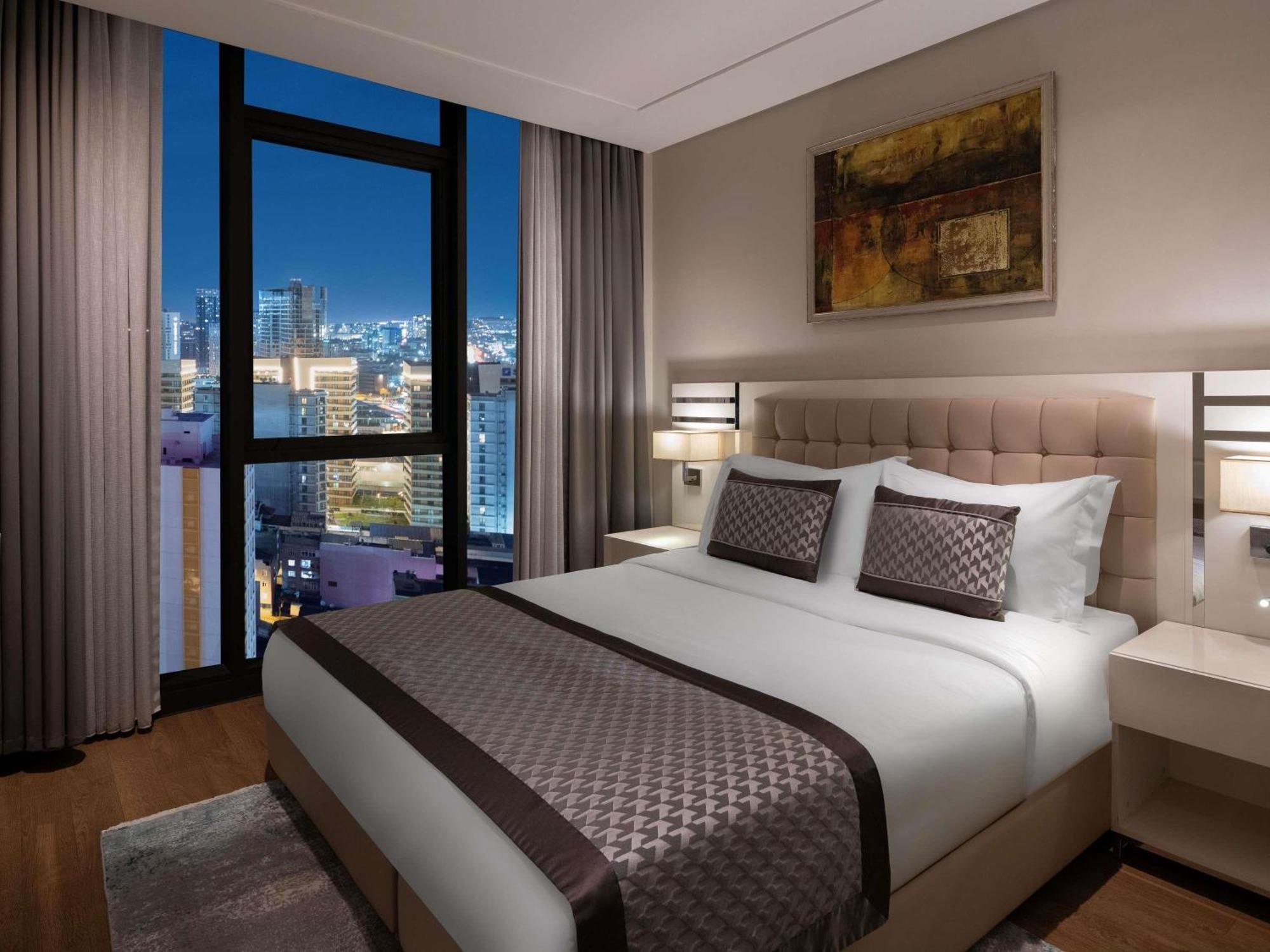 Готель Movenpick Living Istanbul West Екстер'єр фото